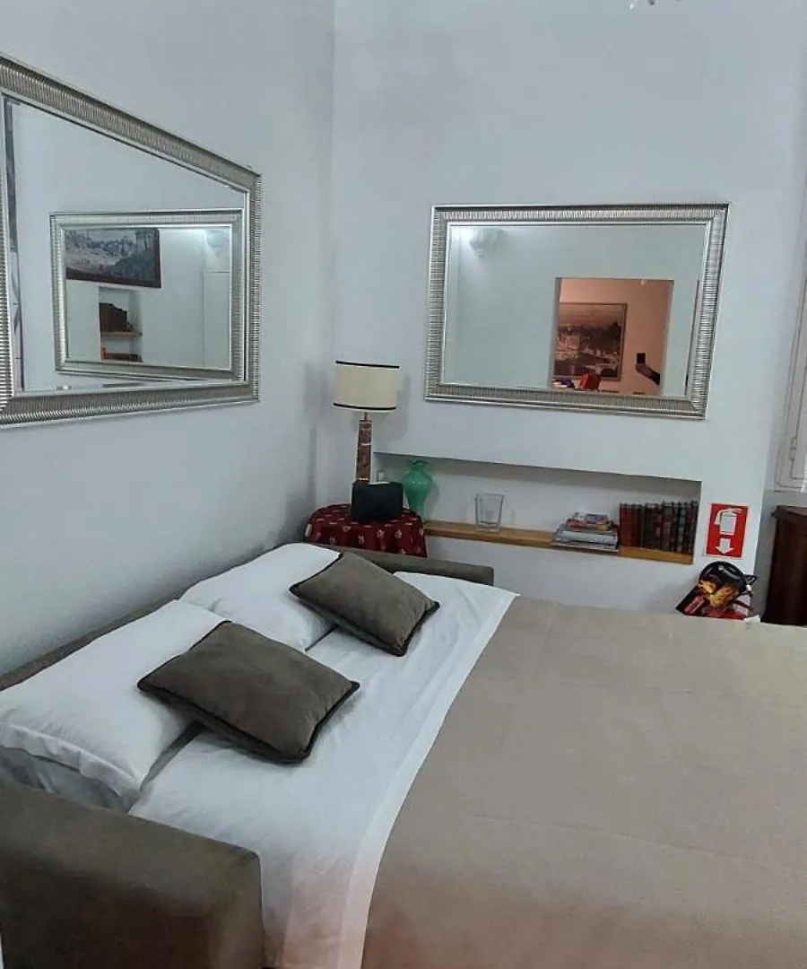 Cozy Navona Apartment Rome Italy